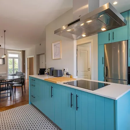 Apartman Liberdade Concept 3bdr By Lovelystay